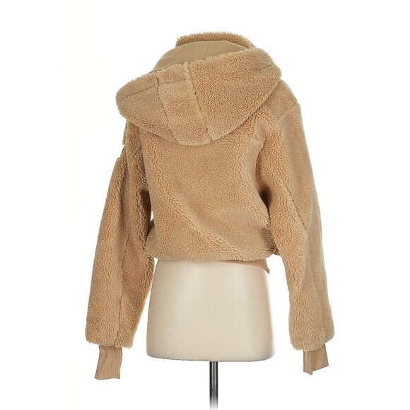 Like NEW Alo Yoga Foxy Sherpa Jacket in Camel, Size XS, $235 - Picture 5 of 8
